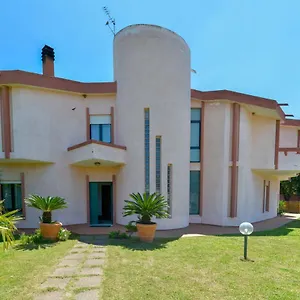 Affittacamere Giuliana, Su Forti